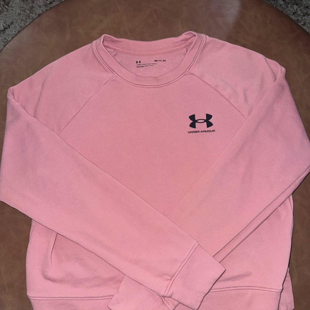 Under Armour Women's Soft Pink sweatshirt